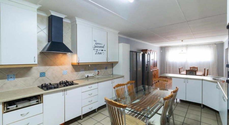 4 Bedroom Property for Sale in King Williams Town Central Eastern Cape